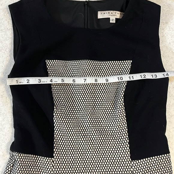 Trina Turk Knit Black/White Dress ~ Size 2 - Picture 6 of 7